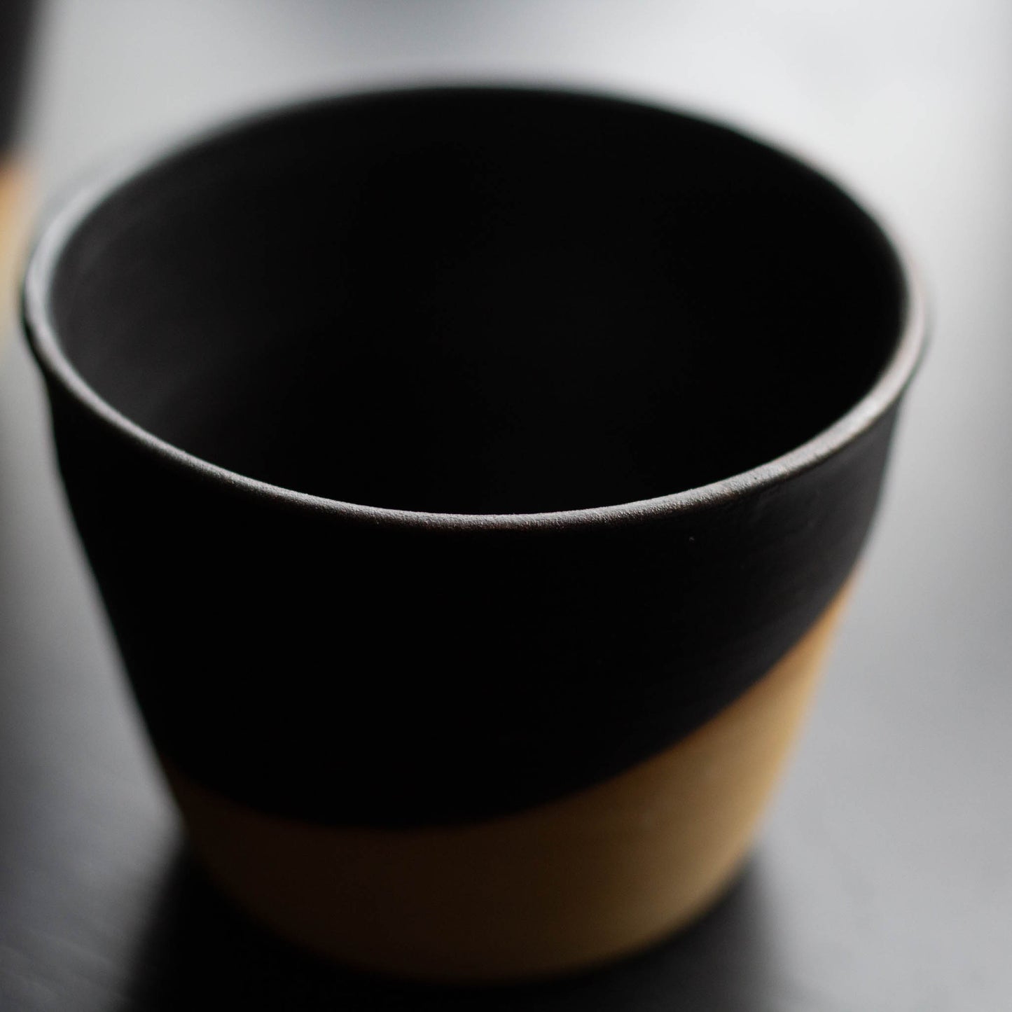 CERAMIC CUPS WITHOUT HANDLE - BLACK