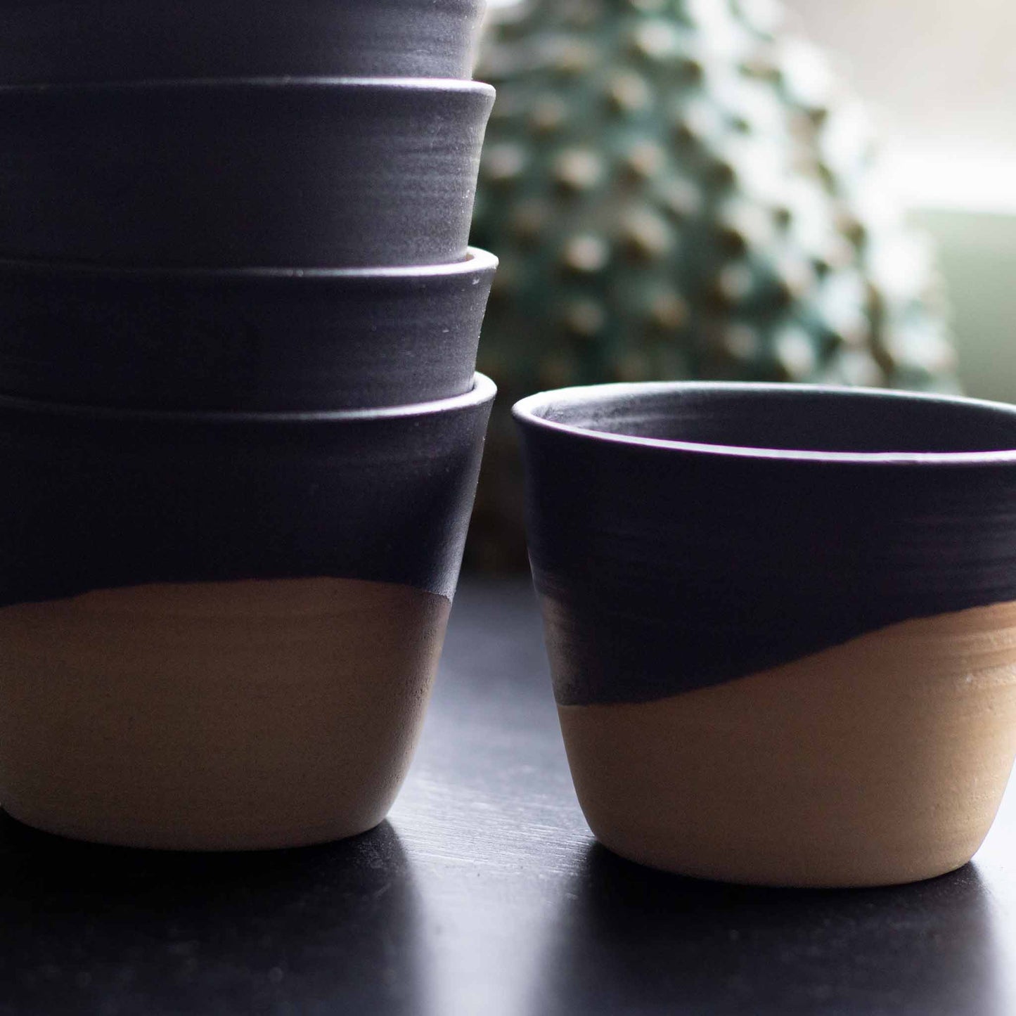 CERAMIC CUPS WITHOUT HANDLE - BLACK