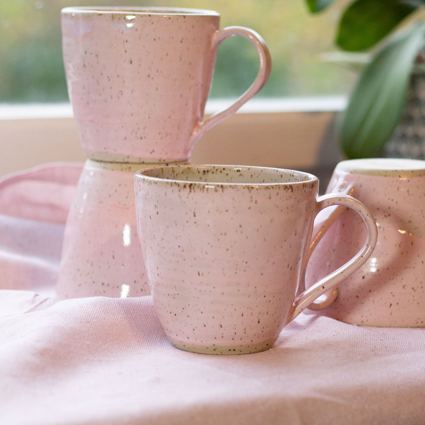 TEA CUPS - PRETTY PINK