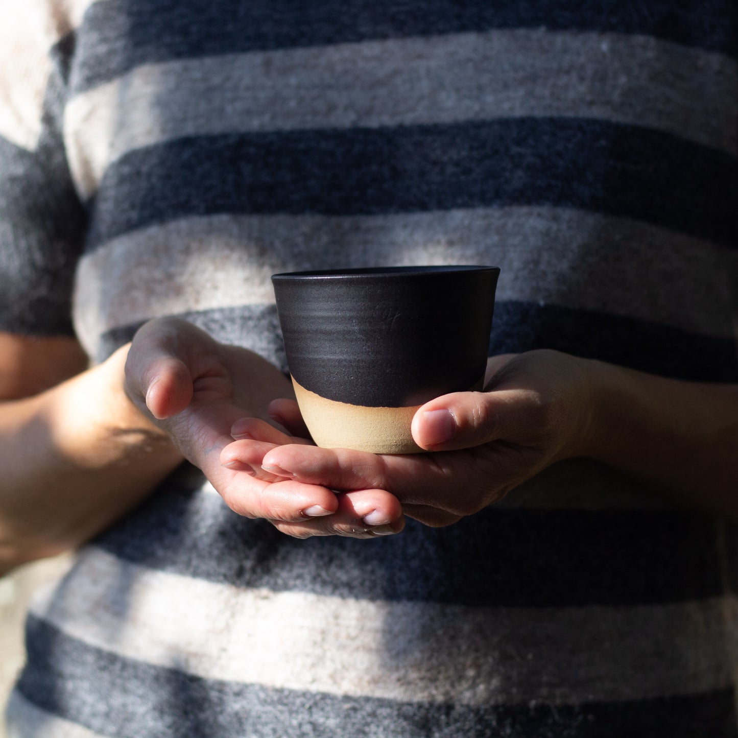 CERAMIC CUPS WITHOUT HANDLE - BLACK
