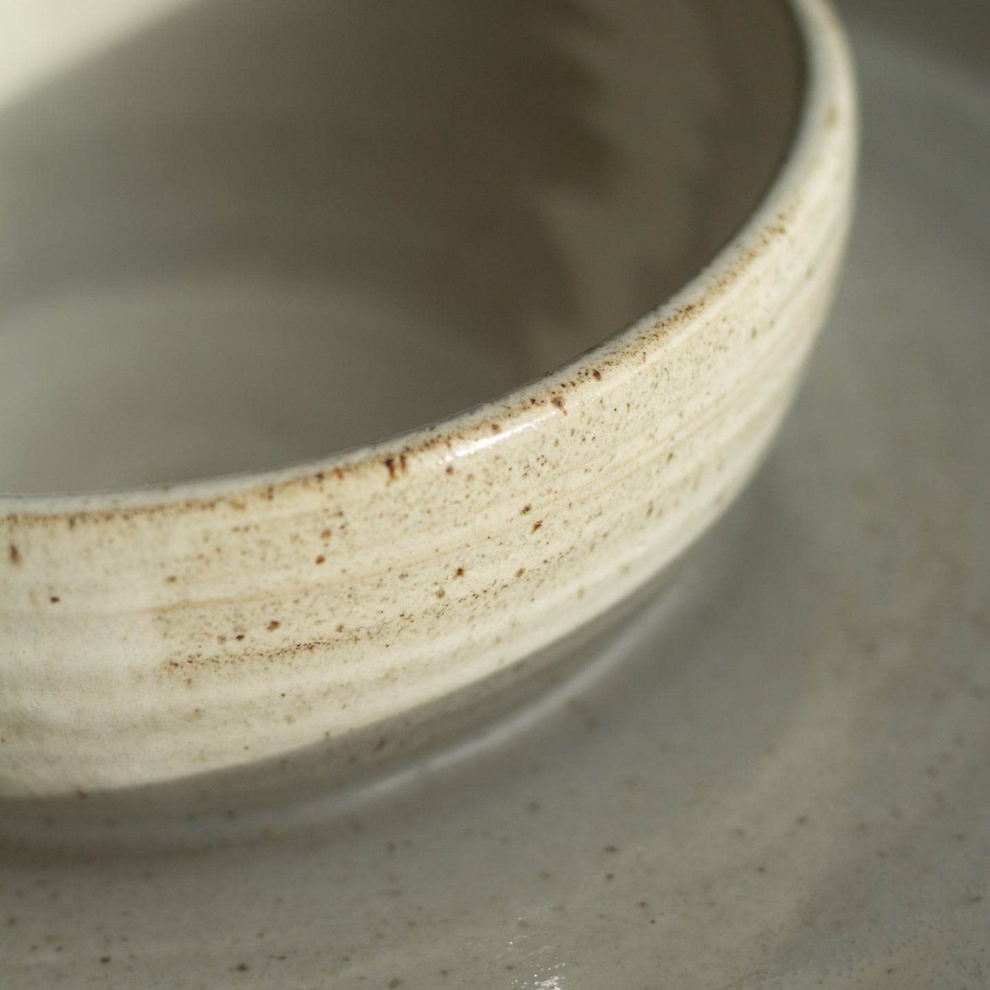 RUSTIC STONEWARE SERVING BOWL