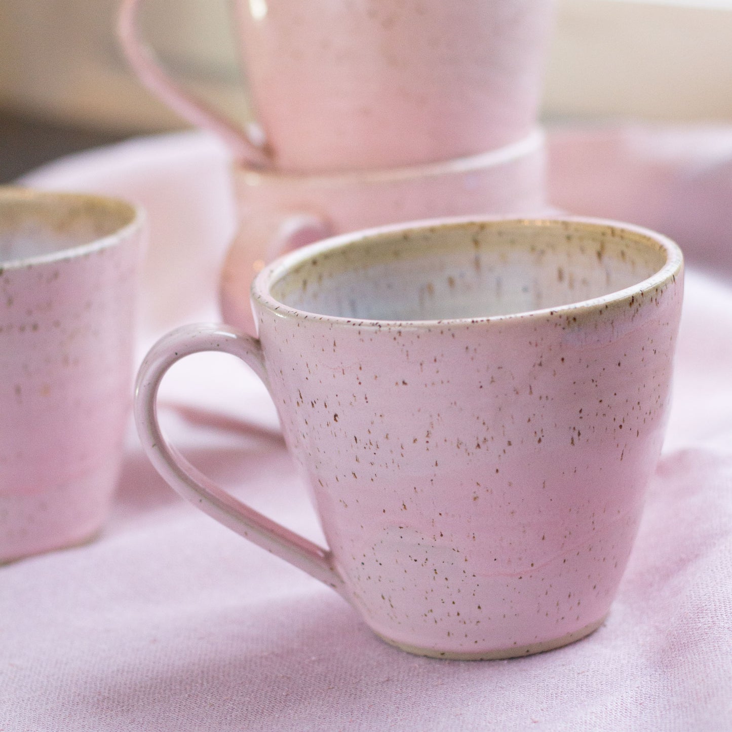 TEA CUPS - PRETTY PINK