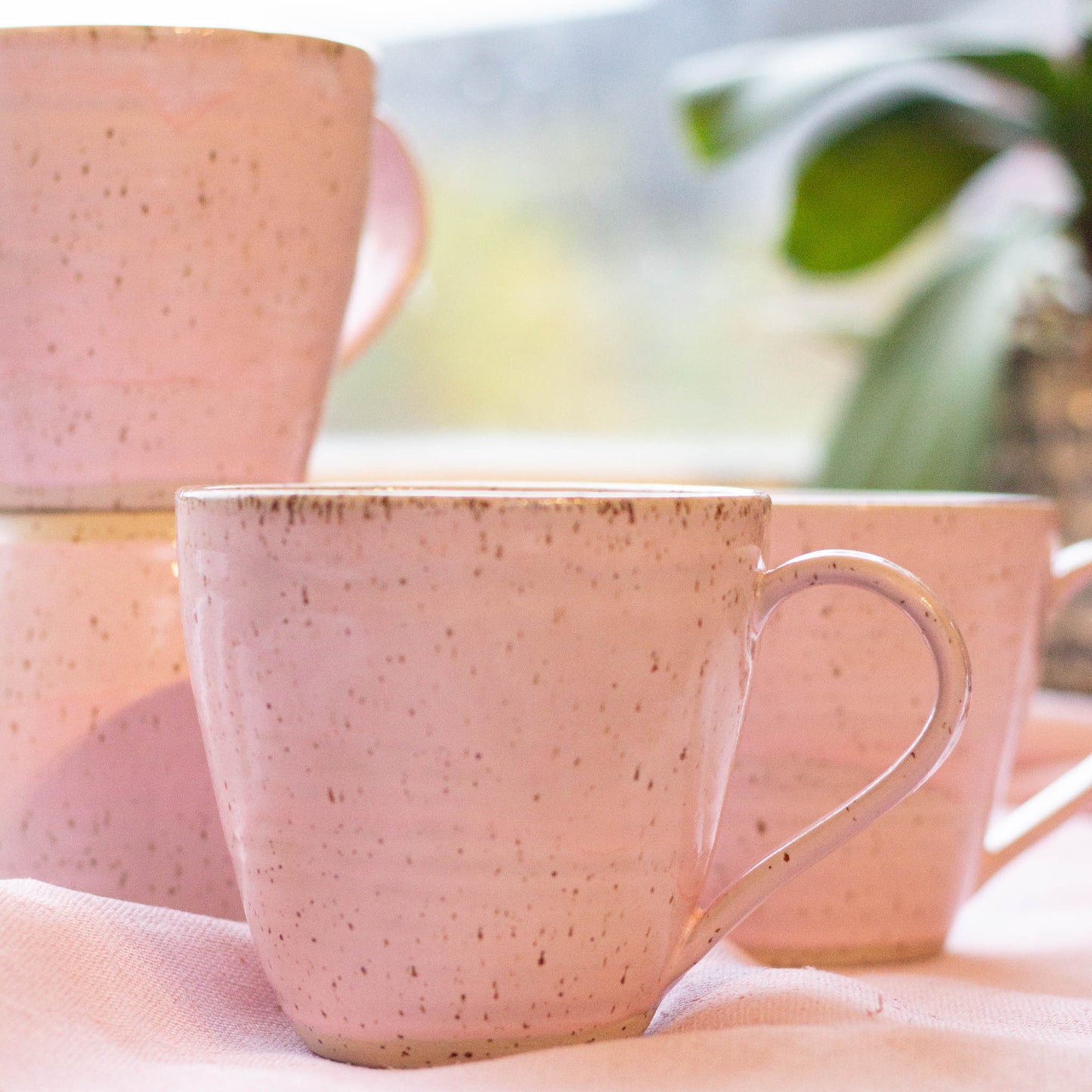 TEA CUPS - PRETTY PINK
